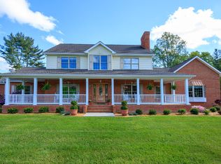 200 Rose Dr, Unicoi, TN 37692