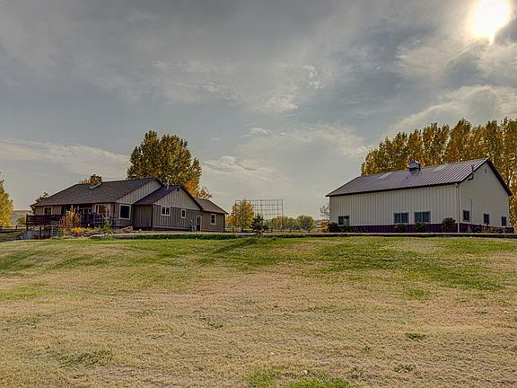 2nd image of 893 Us Highway 14