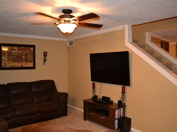 3rd image of 4517 Carter Creek Pkwy APT 8