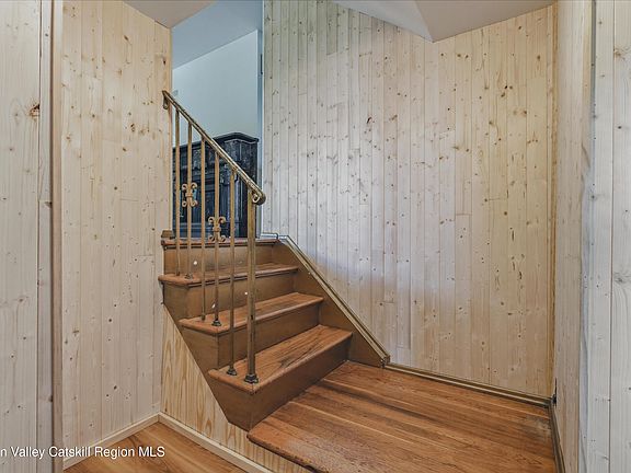4th image of 2 Cedar Lane