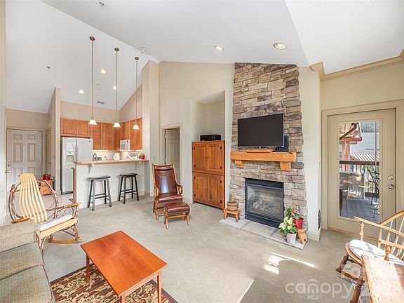 5th image of 1650 Country Club Dr #C302