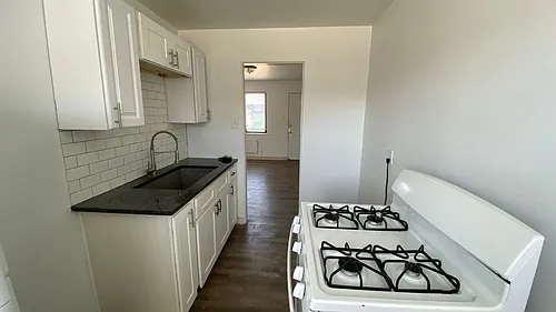 1457 Kenton St Photo 1