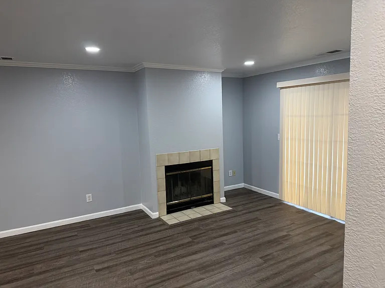 2400 Eilers Ln #1401 — Photo 6