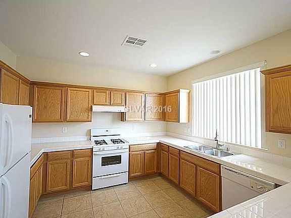5th image of 4712 Grey Heron Dr