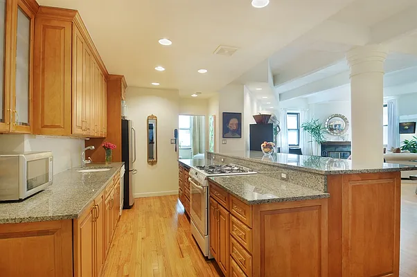 Rented by Corcoran | media 17