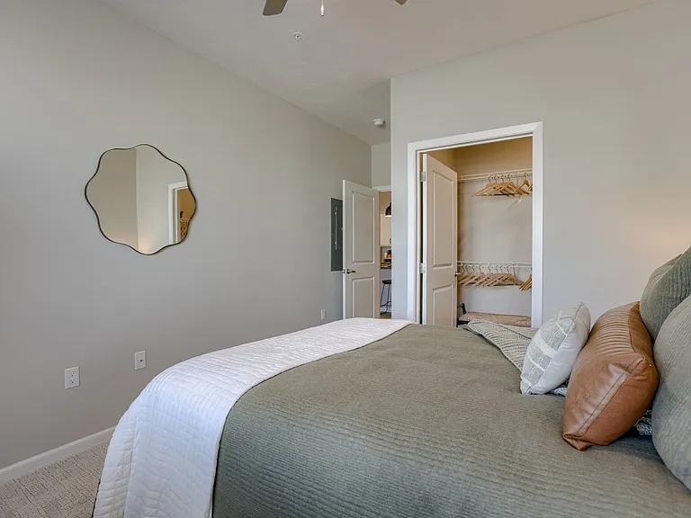 Jacob - 1 Bed / 1 Bath - 759 Sq.Ft.