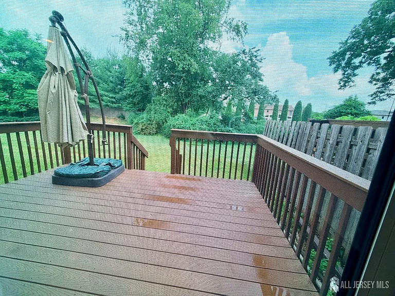 12 Dogwood Dr — Photo 6