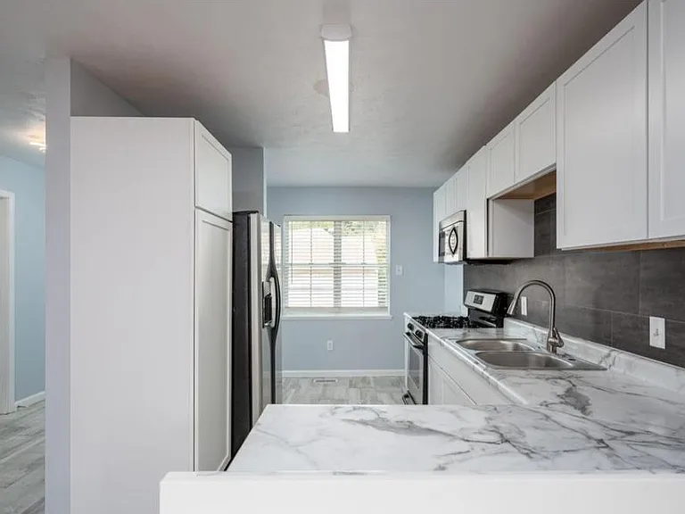 1030 Ada Place Dr SE — Photo 5