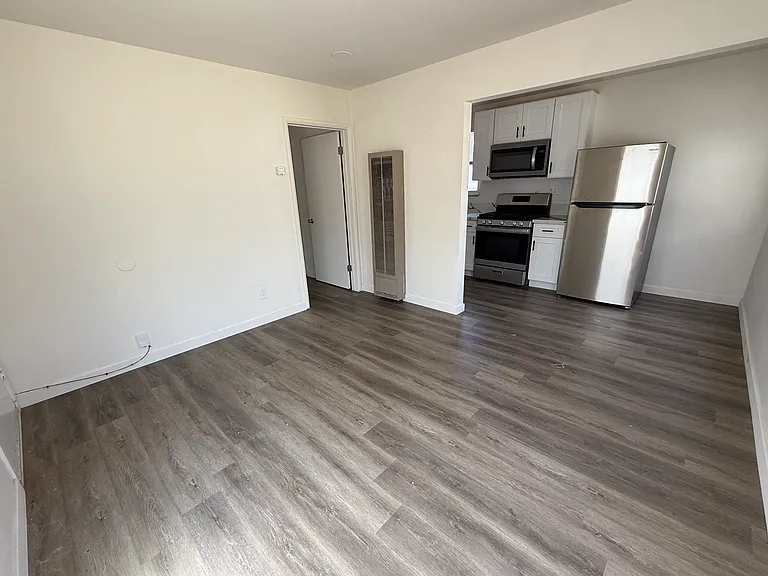 1152 Reed Ave — Photo 4