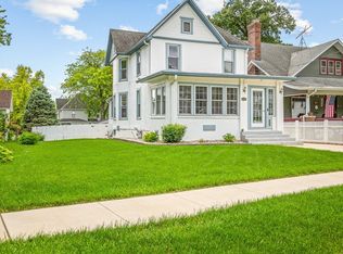 1239 W Lincoln Blvd, Freeport, IL 61032