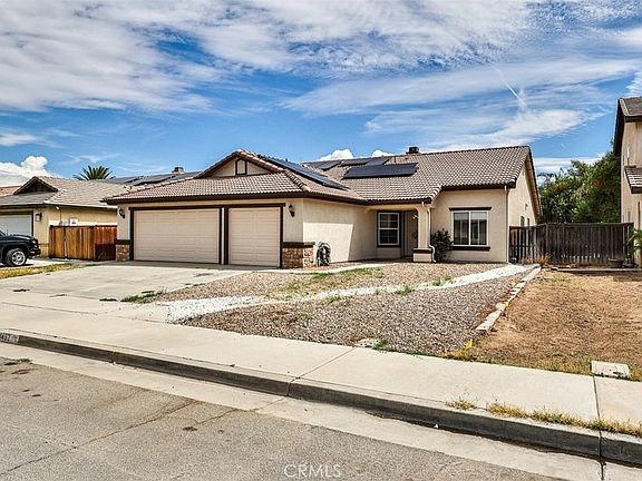 2nd image of 1452 Hummingbird Way