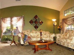 7431 Fire Oak Dr, Highland, CA 92346