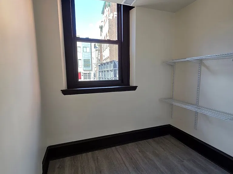 1135 Spring Garden St — Photo 20