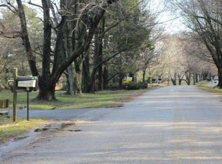 28198 Oaklands Rd, Easton, MD 21601