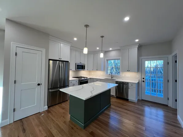 14 Juniper Lane #7, Portsmouth, NH 03801