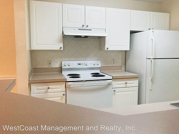 5th image of 18001 Richmond Place Dr APT 334