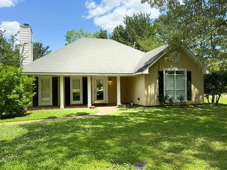 247 Clark Farms Rd — Photo 1