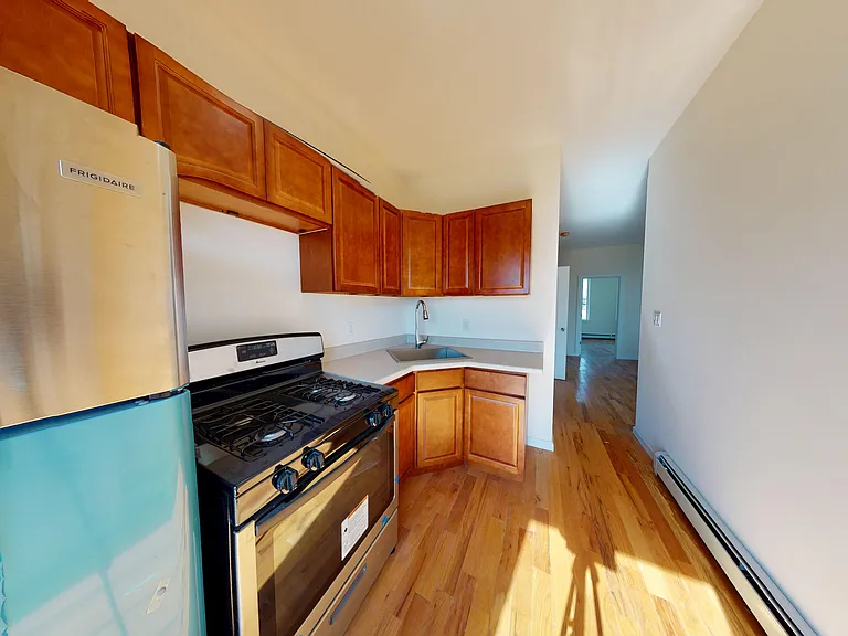 2803 W 20th St #2 — Photo 3