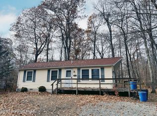 222 Sheridan Dr, Tobyhanna, PA 18466