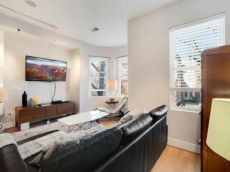 1538 Swann St NW #2 — Photo 11