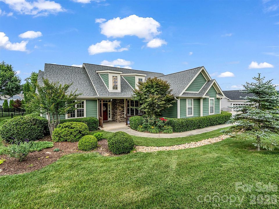 1st image of 17 Black Iron Ln