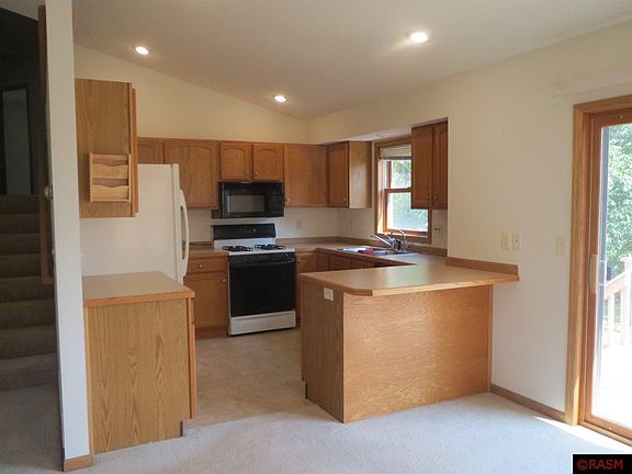 4th image of 762 Kraus Ct