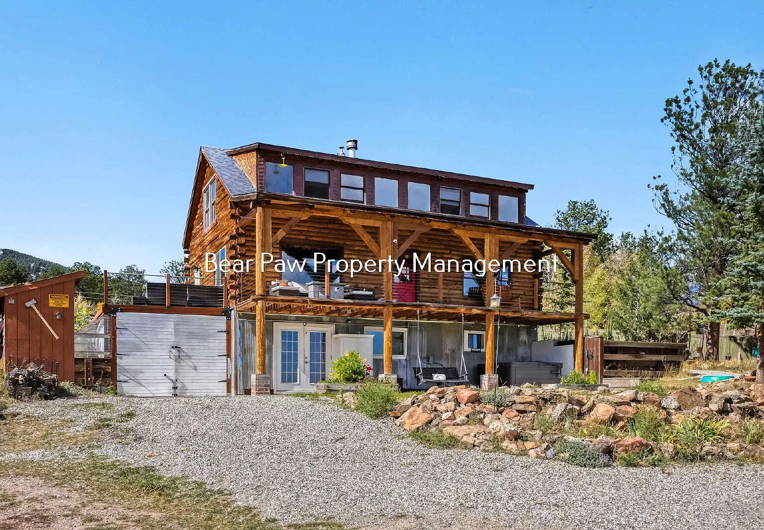 4 bed, 2.0 bath, 3300 sqft, $3,000 — Photo 2