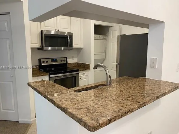 17150 N Bay Rd, Sunny Isles Beach, FL