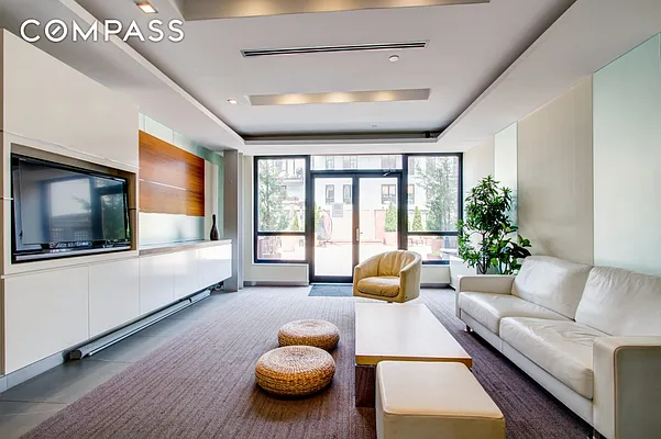 Rented by Compass | media 31
