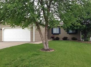 2400 Independence Dr, Lincoln, NE 68521