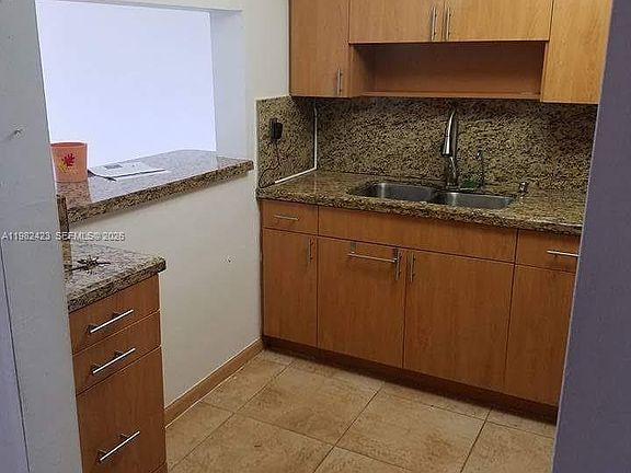 3rd image of 9682 Fontainebleau Blvd APT 202
