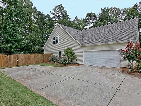 5th image of 178 Brittany Ln