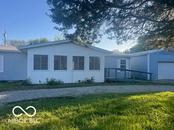 384 Honey Locust Pl, North Vernon, IN 47265