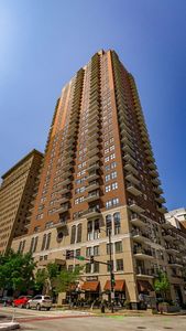 41 E 8th St APT 1401, Chicago, IL, 60605