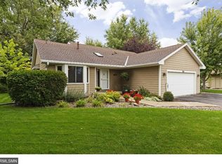 7855 Grinnell Ct E, Lakeville, MN 55044