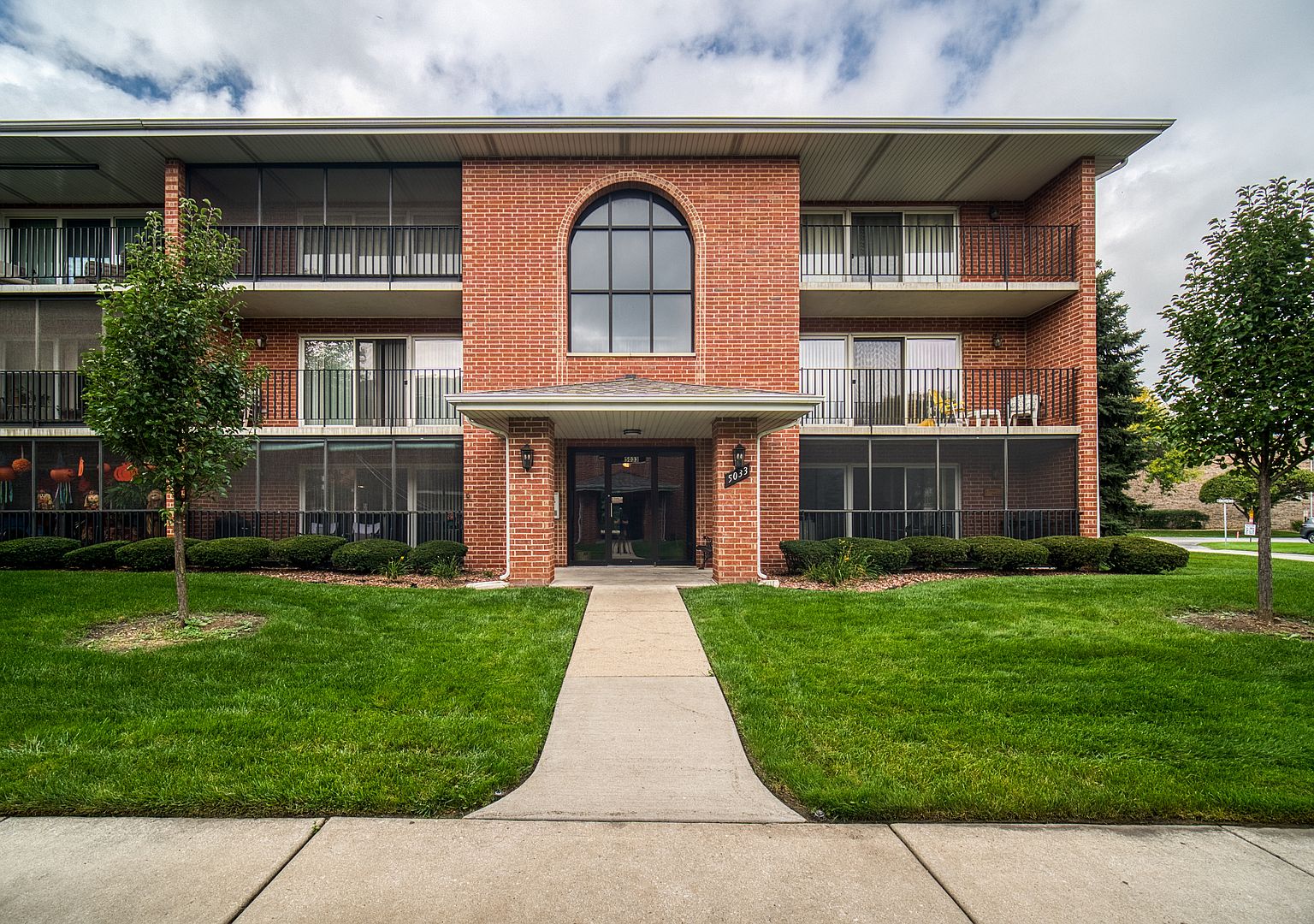 5033 Circle Pl 103, Crestwood, IL 60418 Zillow