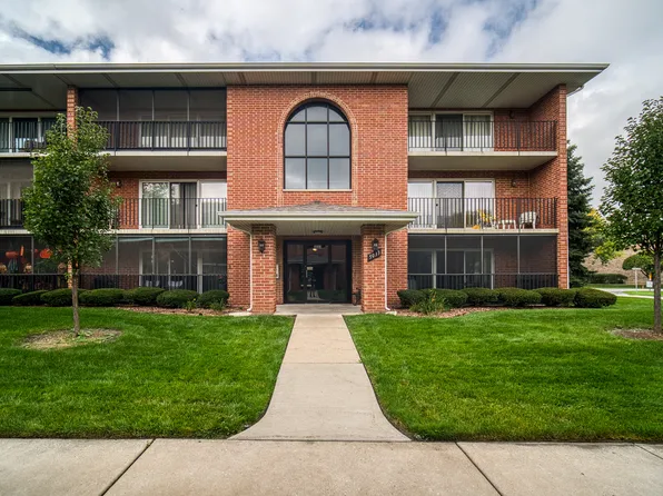 5033 Circle Pl #103, Crestwood, IL 60418