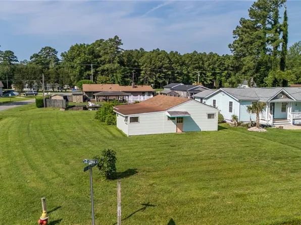 101 Cobia St, Moyock, NC 27958