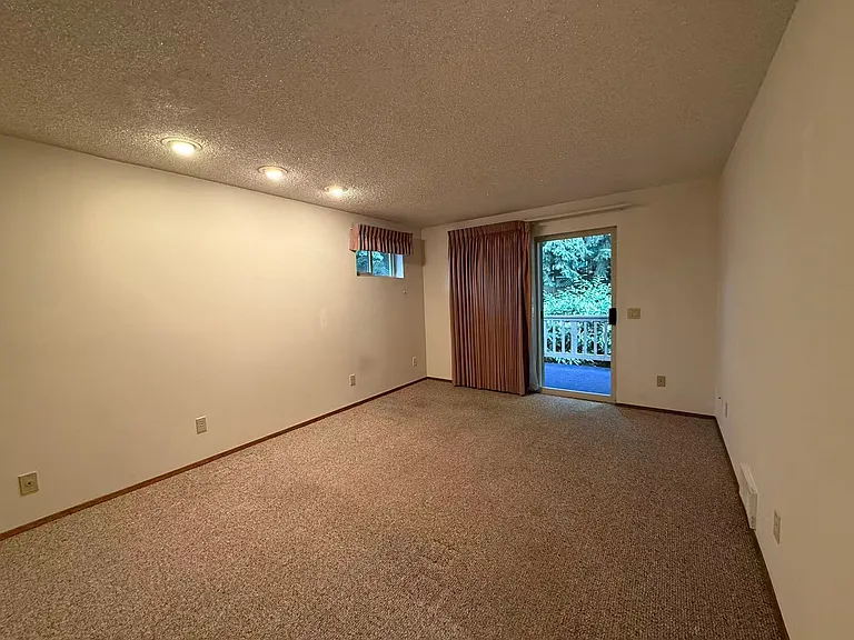 13819 Greenwood Ave N #13819 — Photo 11