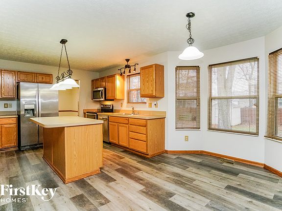 5th image of 4633 Edgarton Dr