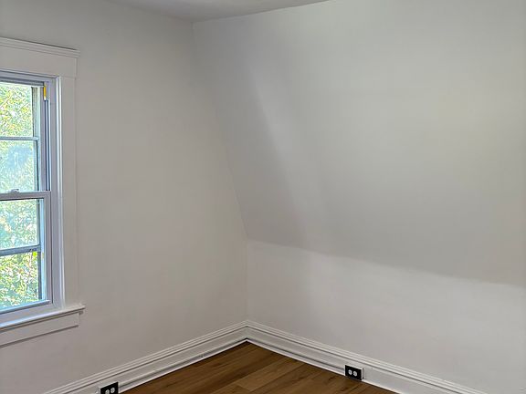 5th image of 783 E 131st St