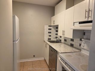 8800 Willoughby Dr #308, Niagara Falls, ON L2G 6X8
