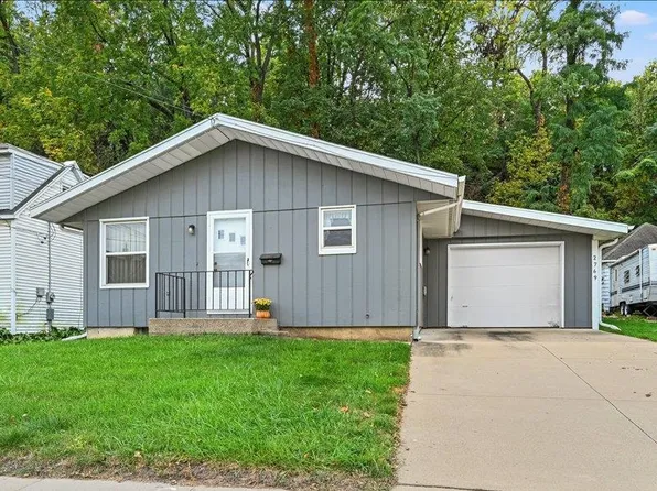 2769 Central Ave, Dubuque, IA 52001