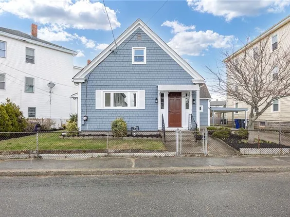 12 Union St, Warren, RI 02885