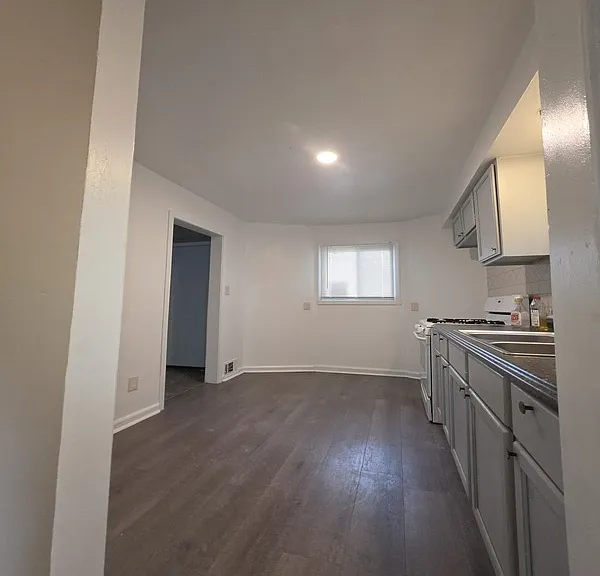 4845 University Pl — Photo 5