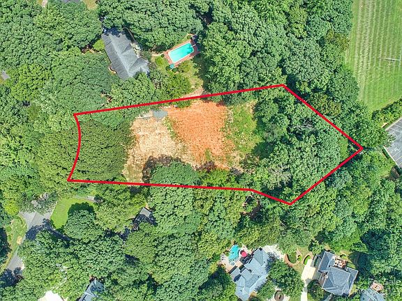 4th image of 4510 Town & Country Dr