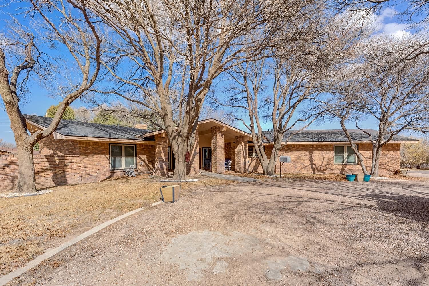 1702 W Avenue I, Muleshoe, TX 79347 MLS 202302625 Zillow