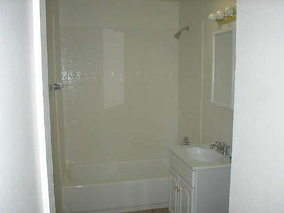 5th image of 3050 N SAN MIGUEL Avenue