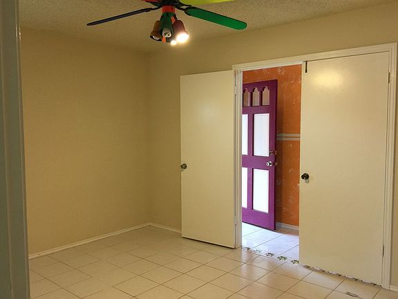 5th image of 222 W Amberway Ln