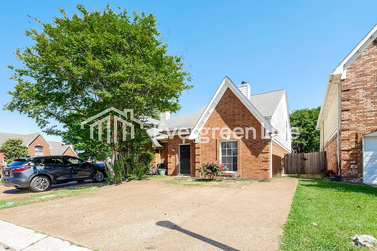 Building Photo - 8260 Cedar Chest Dr